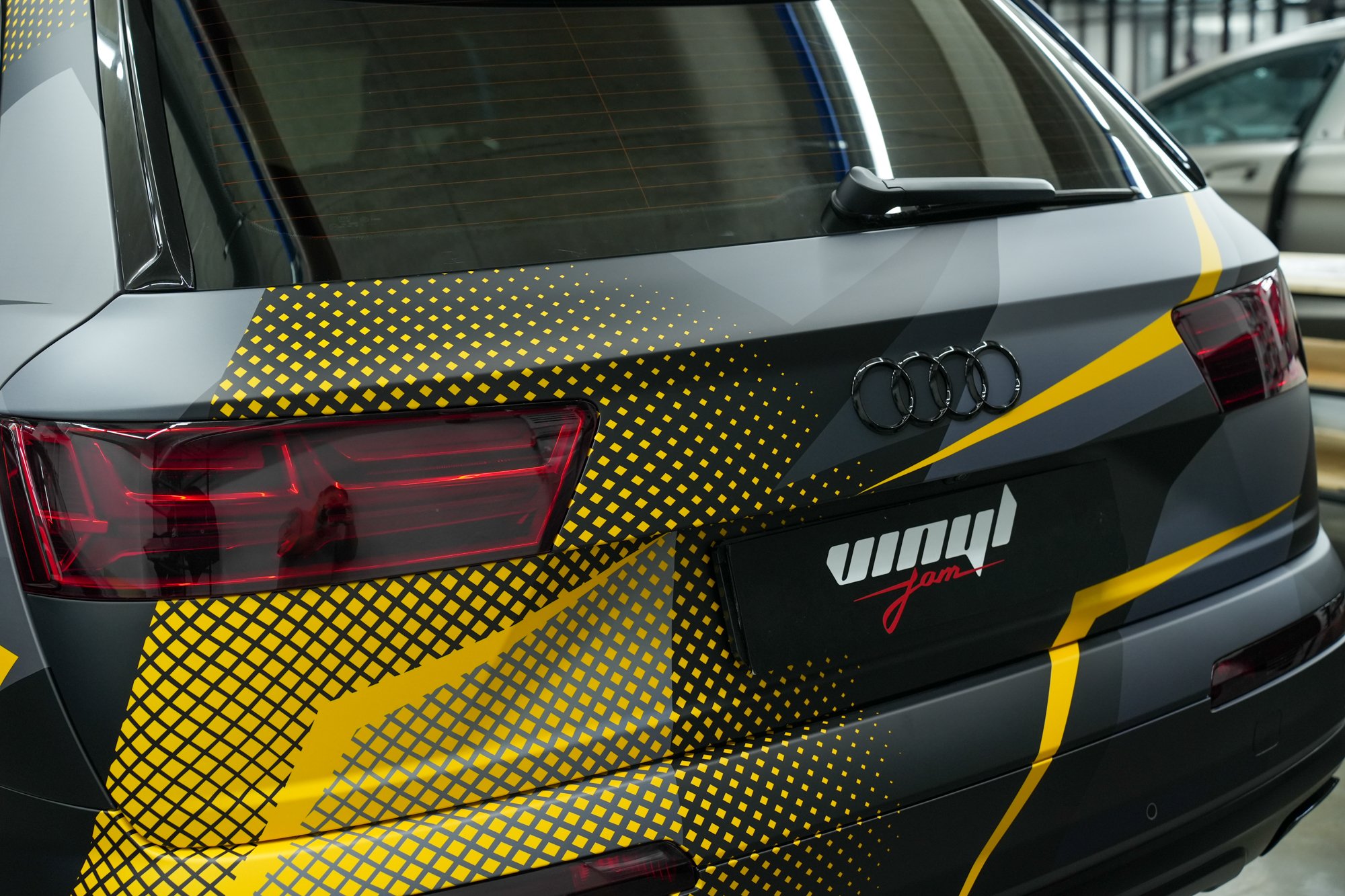 6.Audi Q7