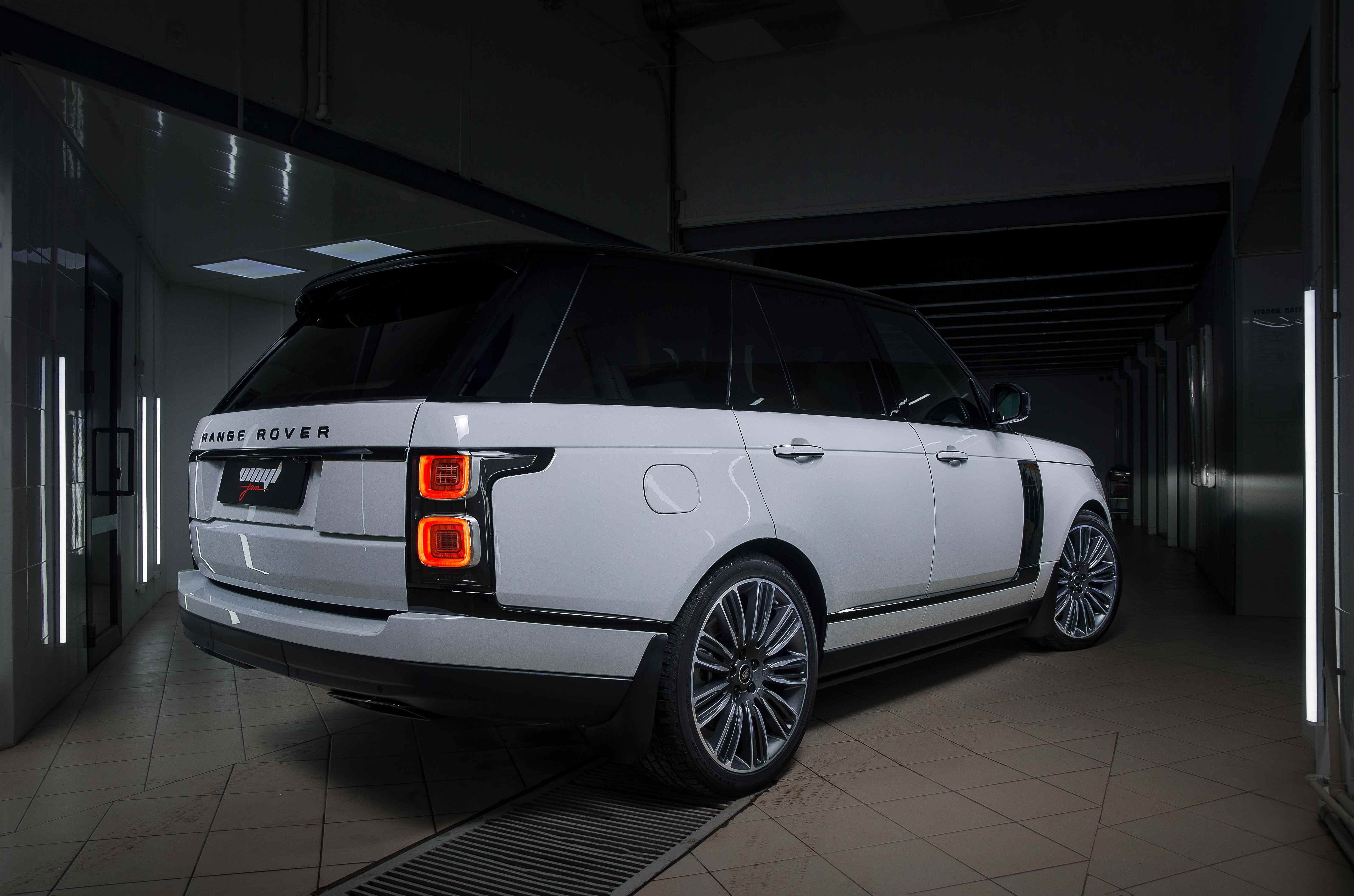 6.rande rover vogue