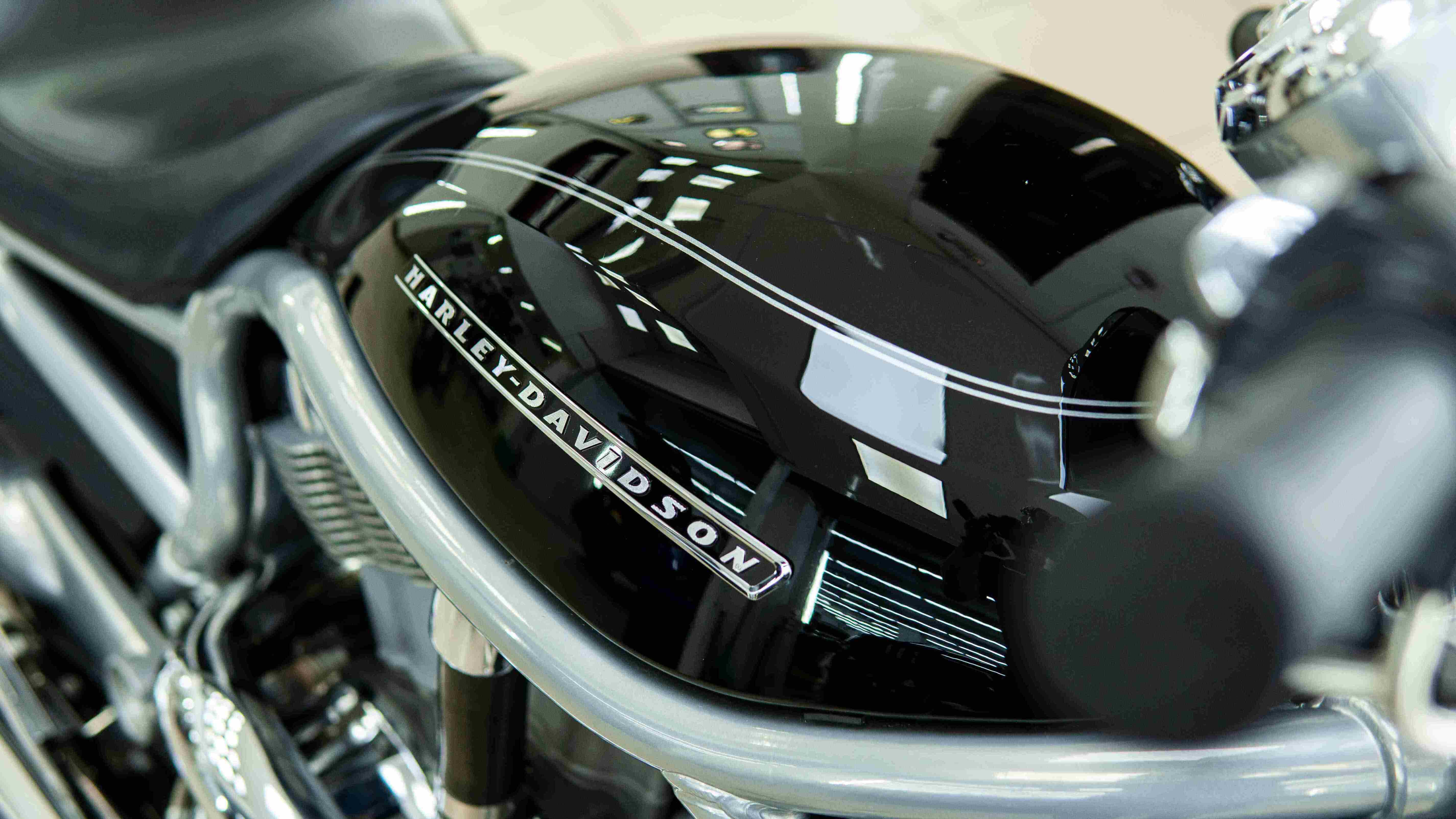 2.Harley Davidson
