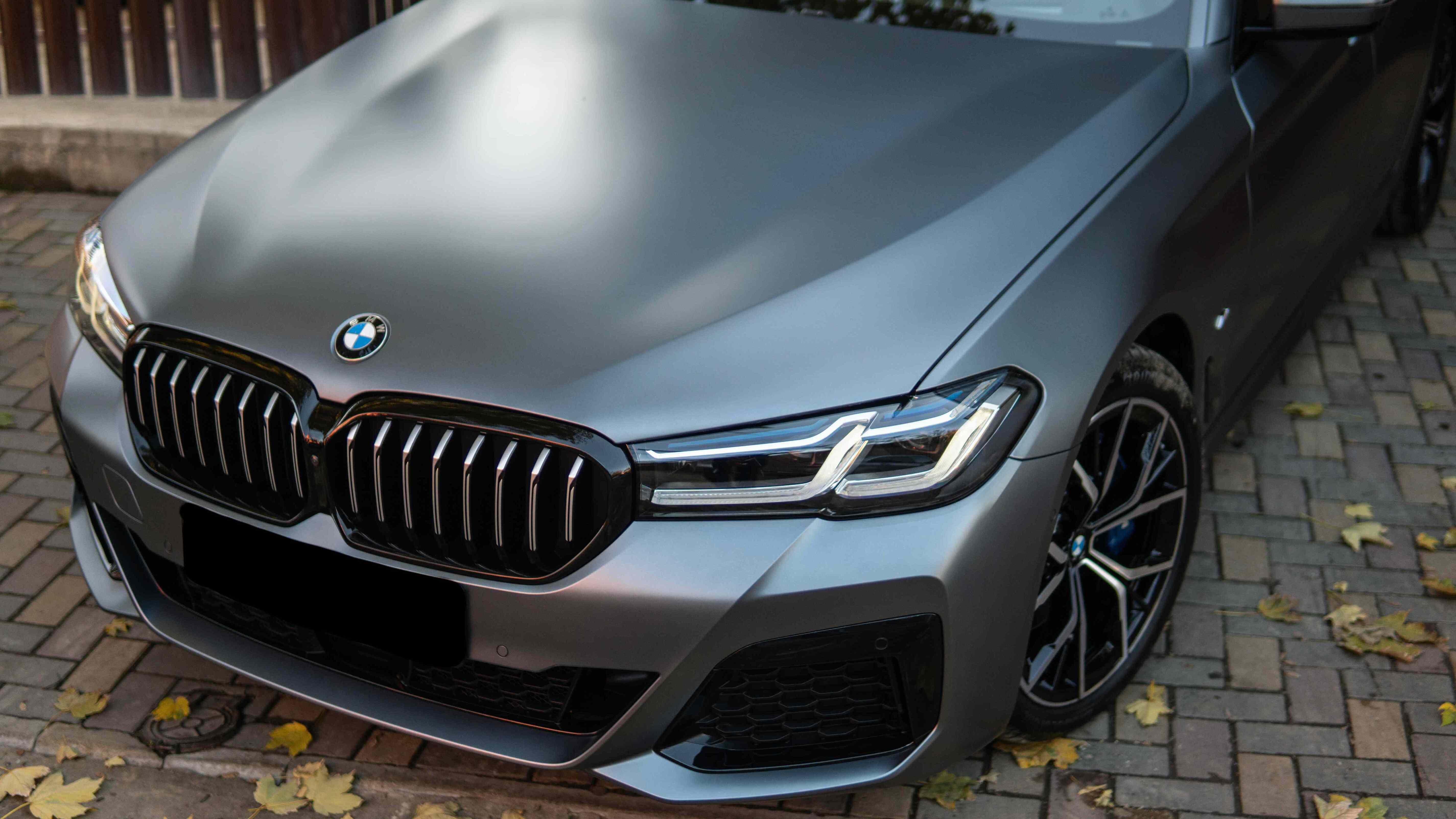 1.BMW G30 Grey Matte