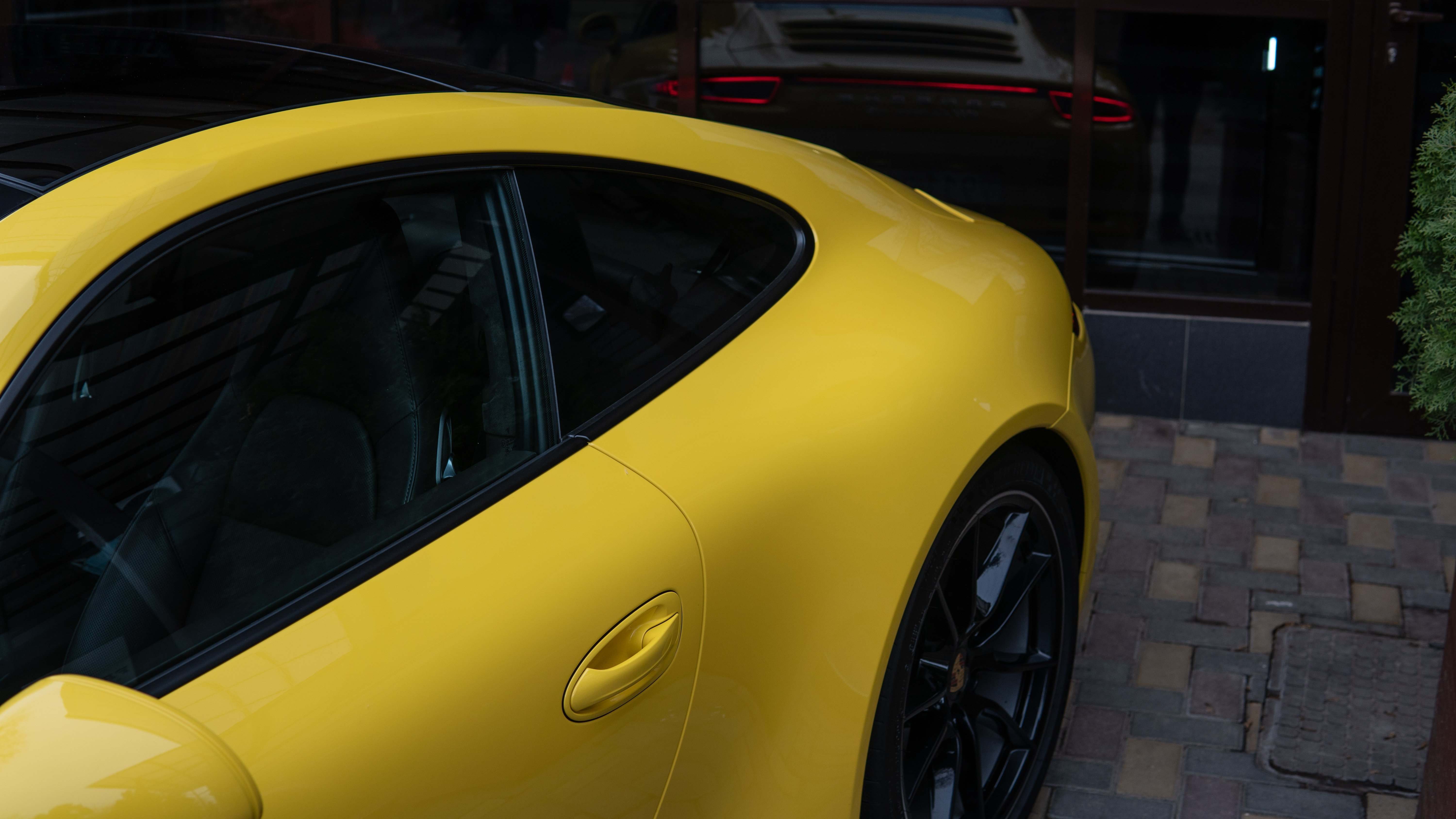 4.Porsche 911
