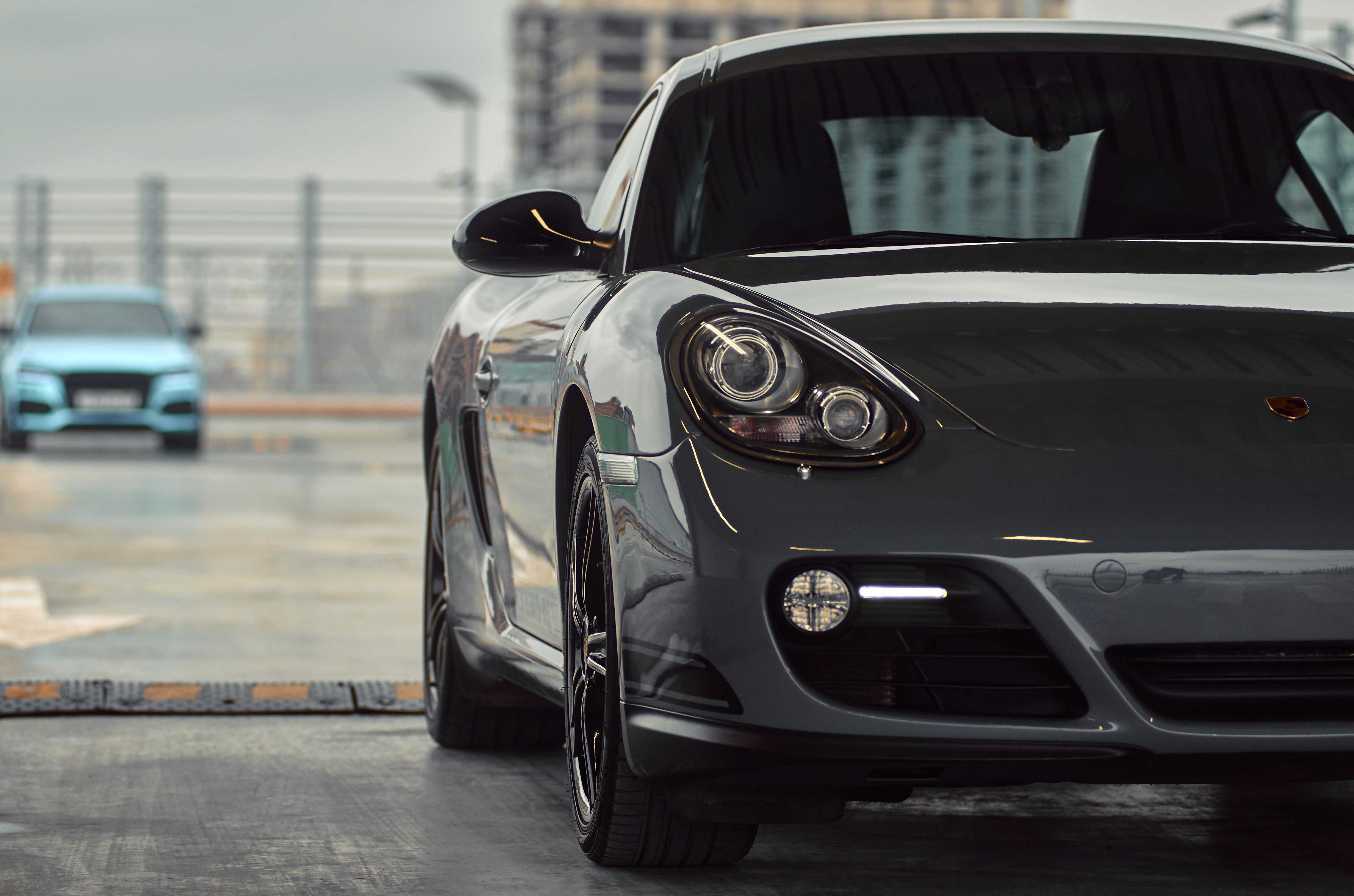5.porsche cayman