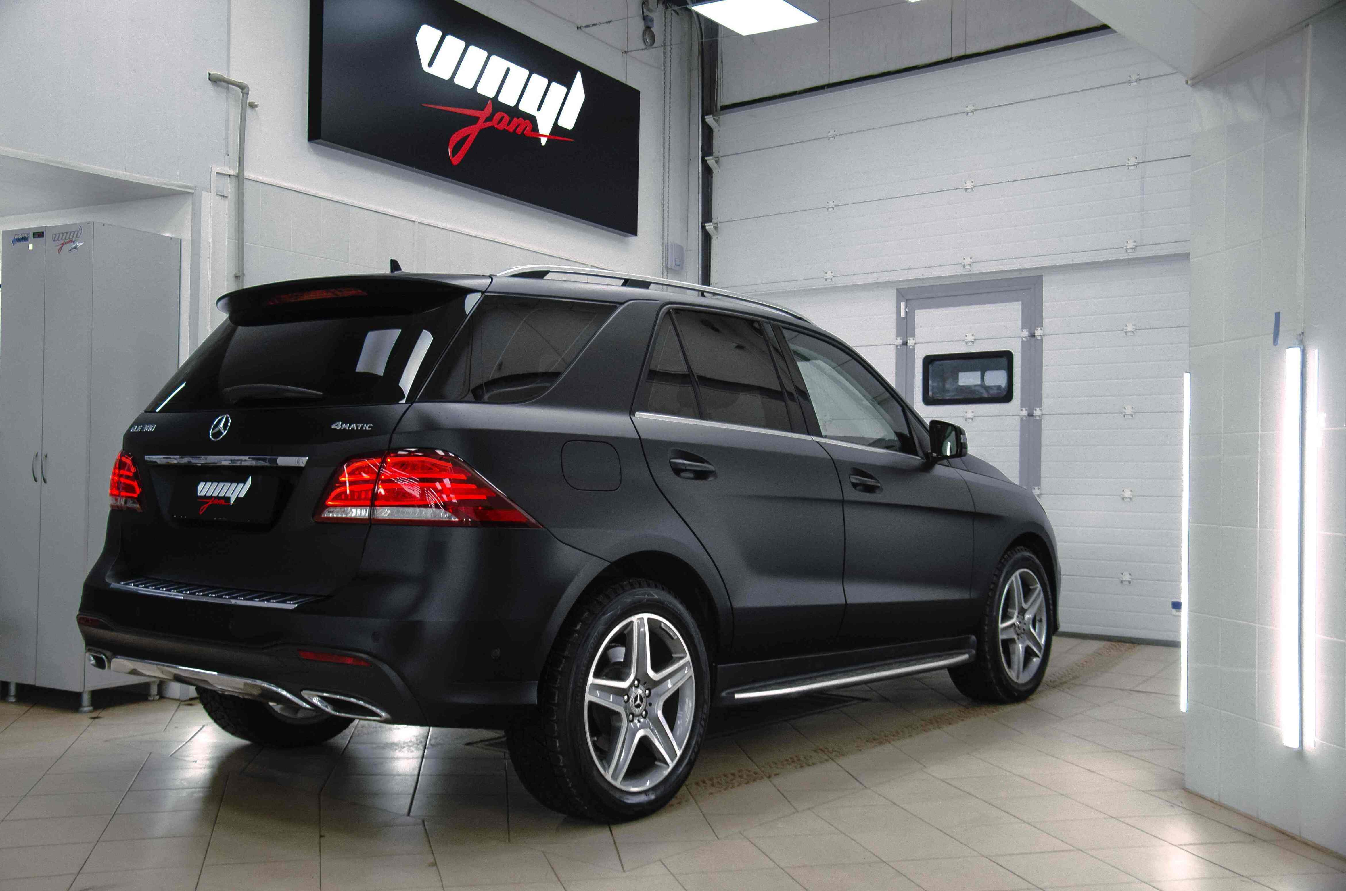 25. Mercedes-benz GLE