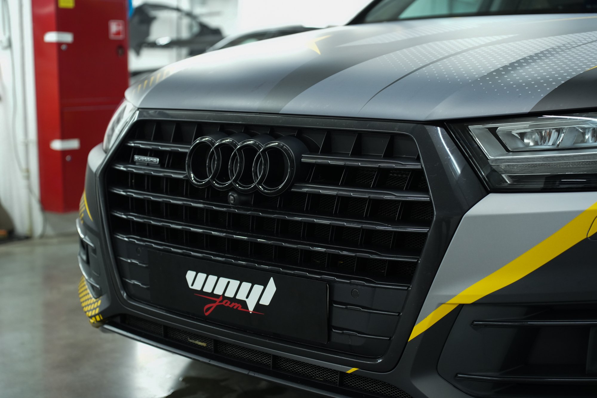 6.Audi Q7