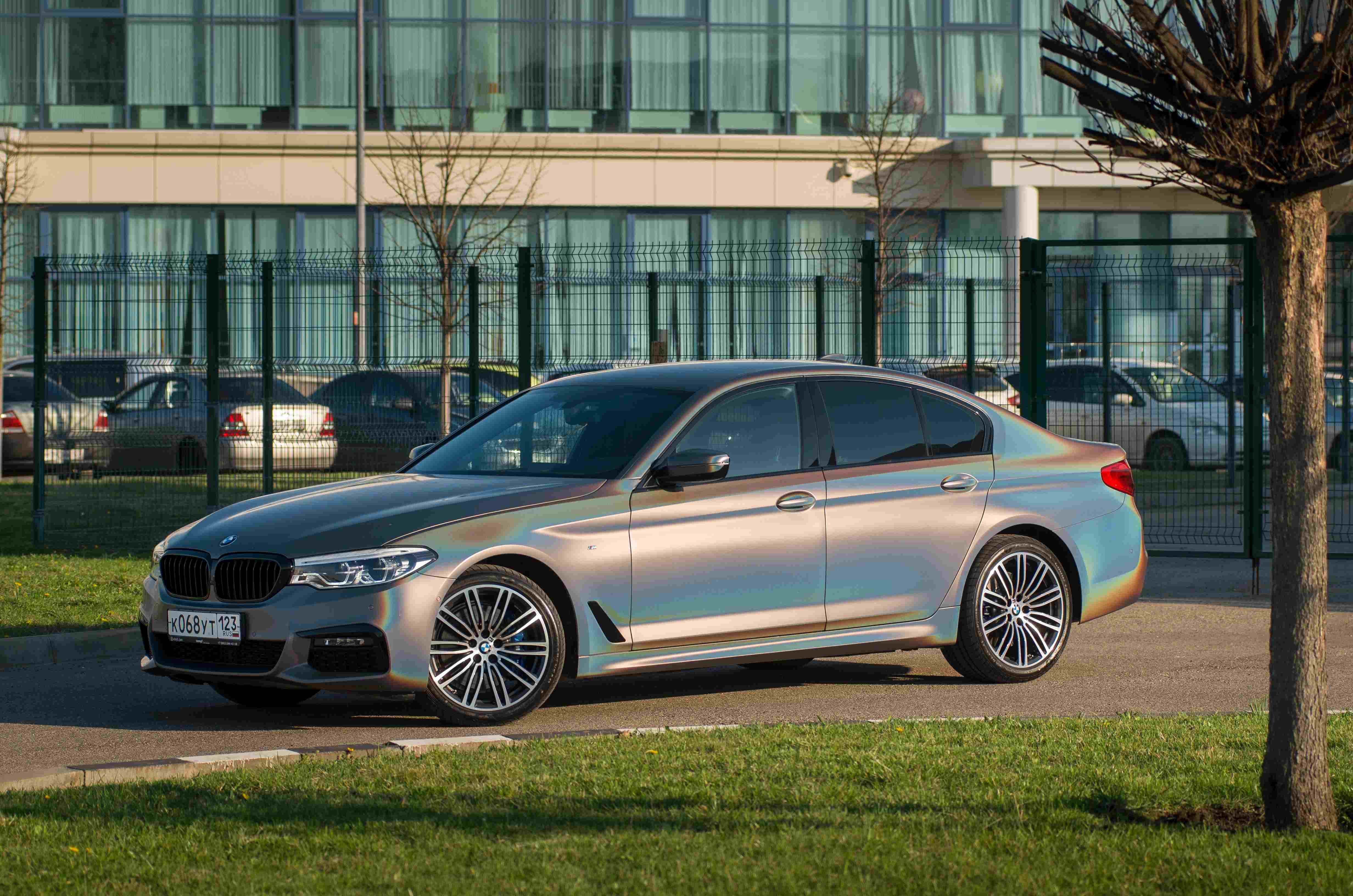 6. BMW 5 g30 Психоделик