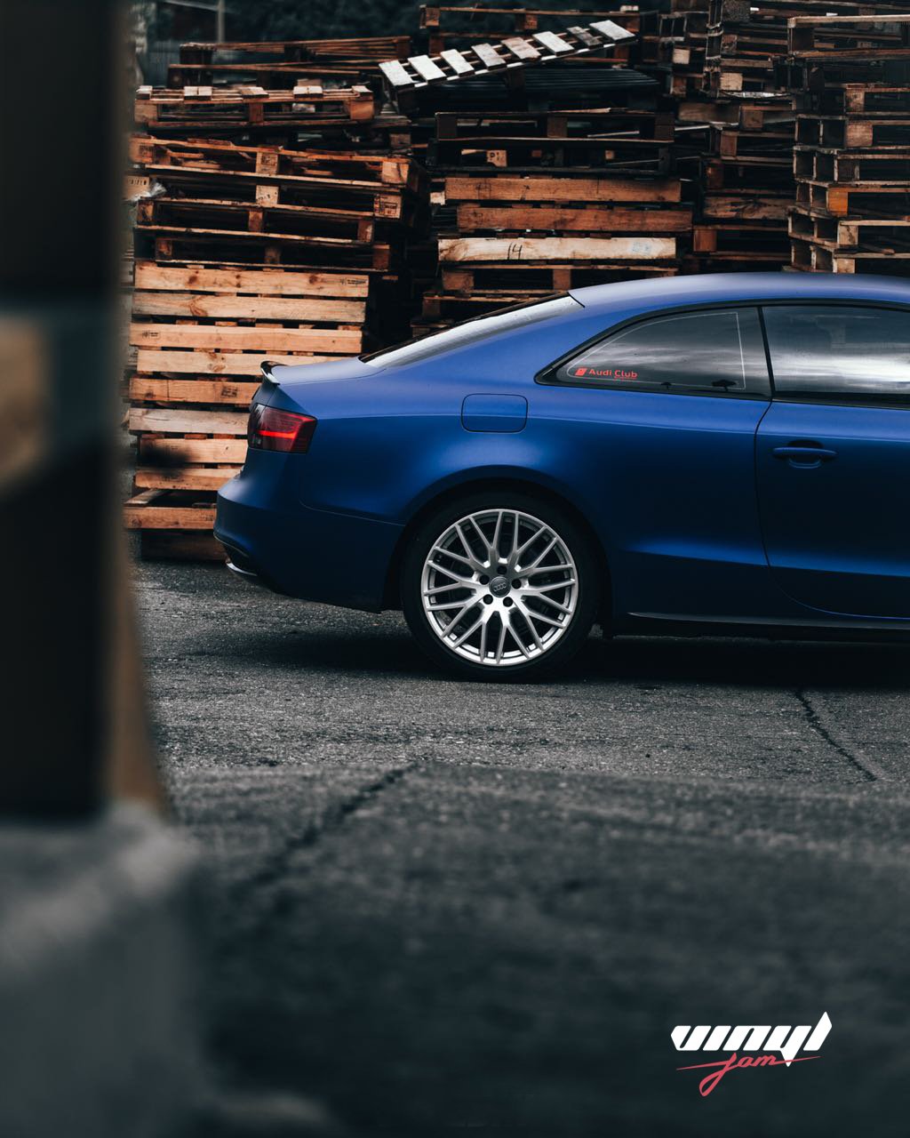 4. Audi А5 Синий мат