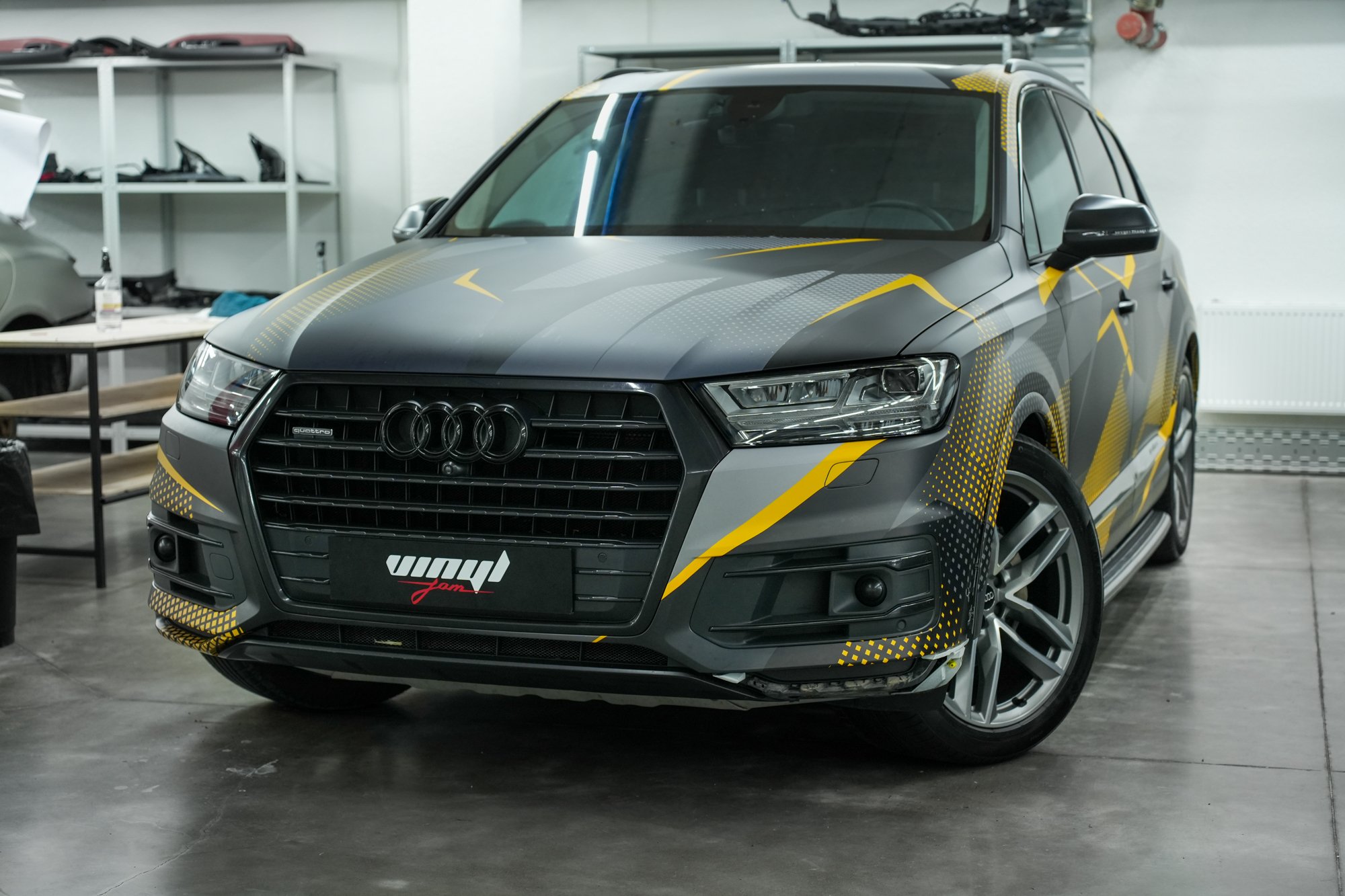 6.Audi Q7